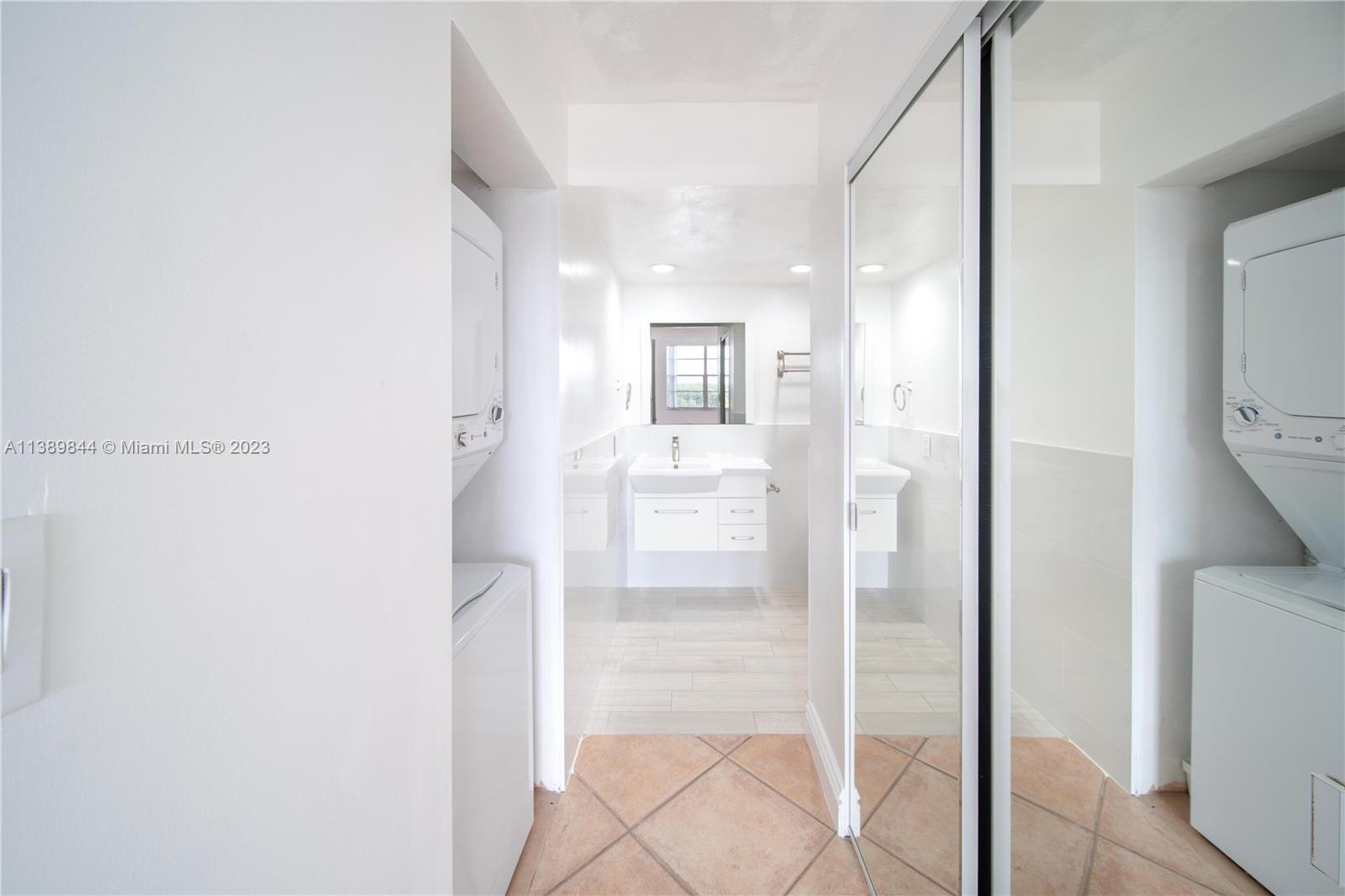 13120 SW 92nd Ave Unit: B-PH6
