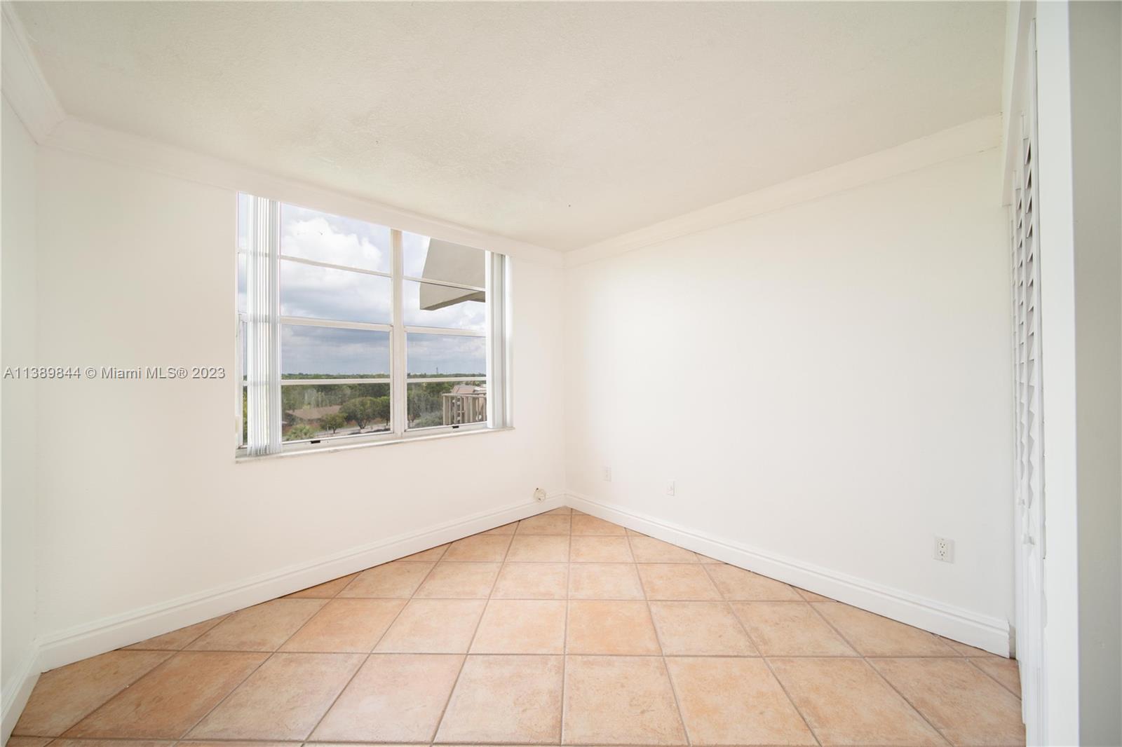 13120 SW 92nd Ave Unit: B-PH6