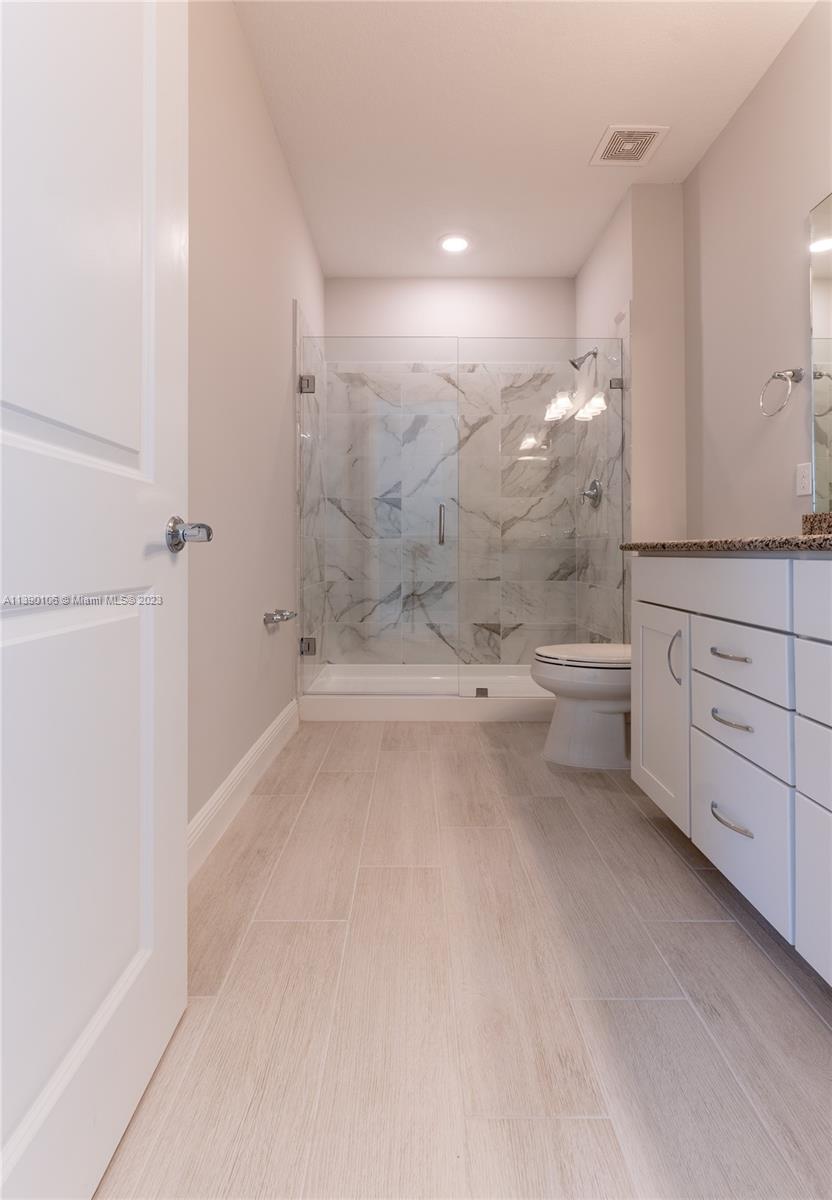 3713 Greenway Dr Unit: 0
