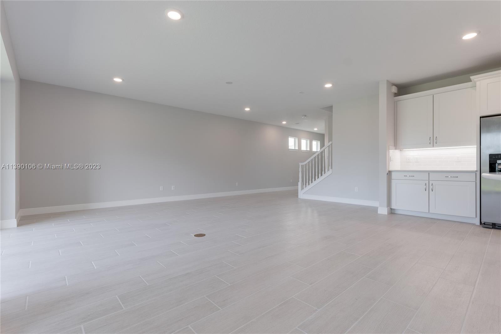 3713 Greenway Dr Unit: 0