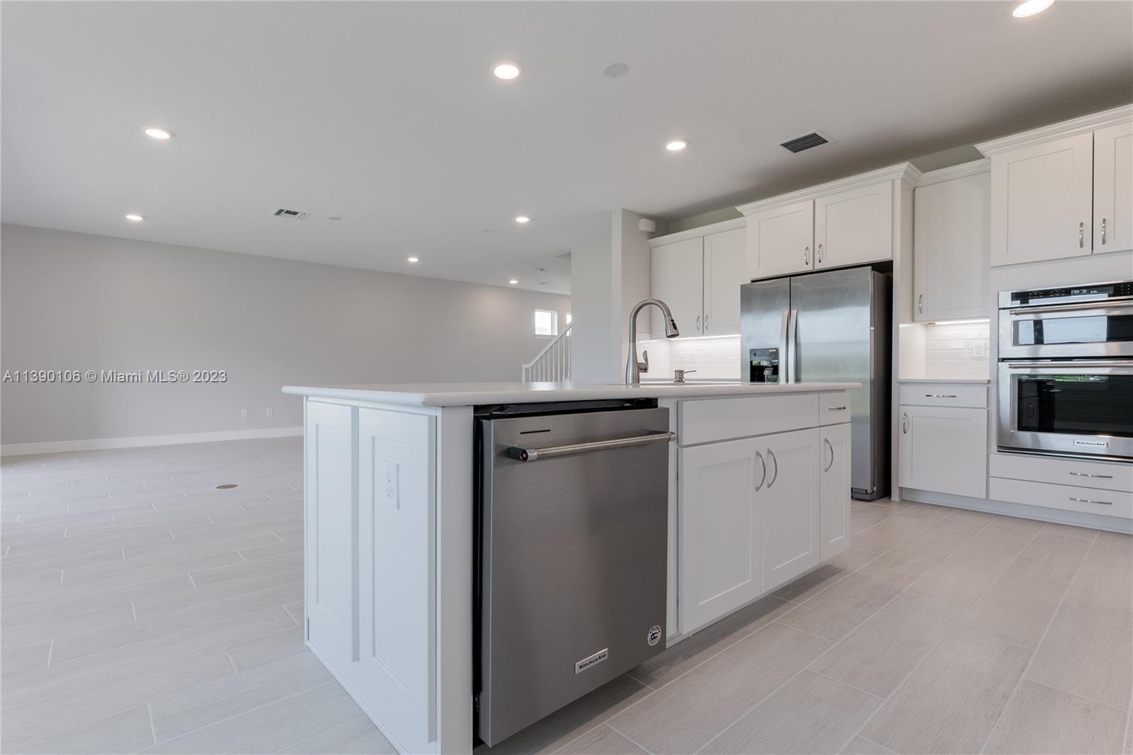 3713 Greenway Dr Unit: 0