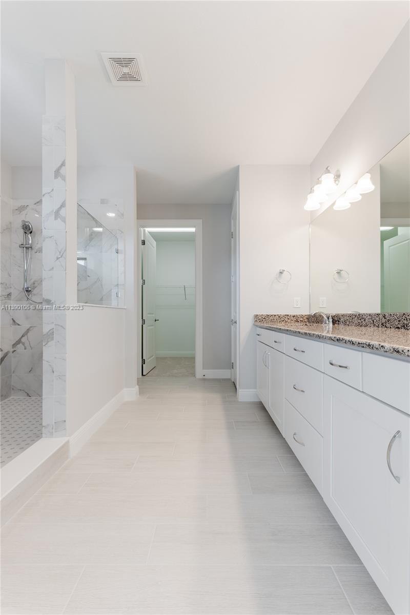 3713 Greenway Dr Unit: 0