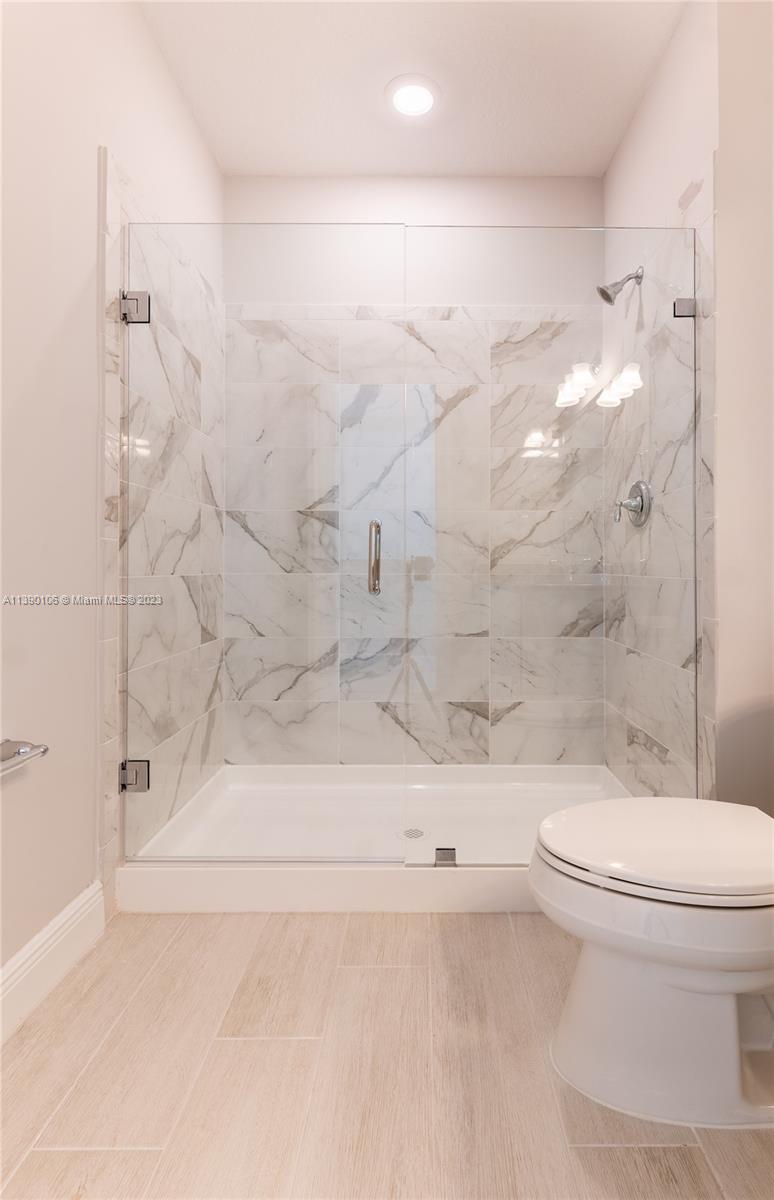 3713 Greenway Dr Unit: 0