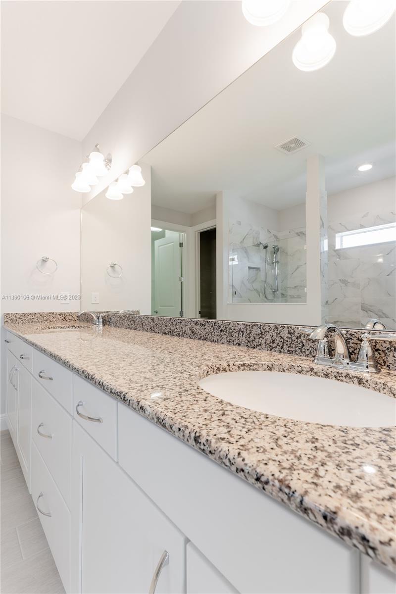 3713 Greenway Dr Unit: 0