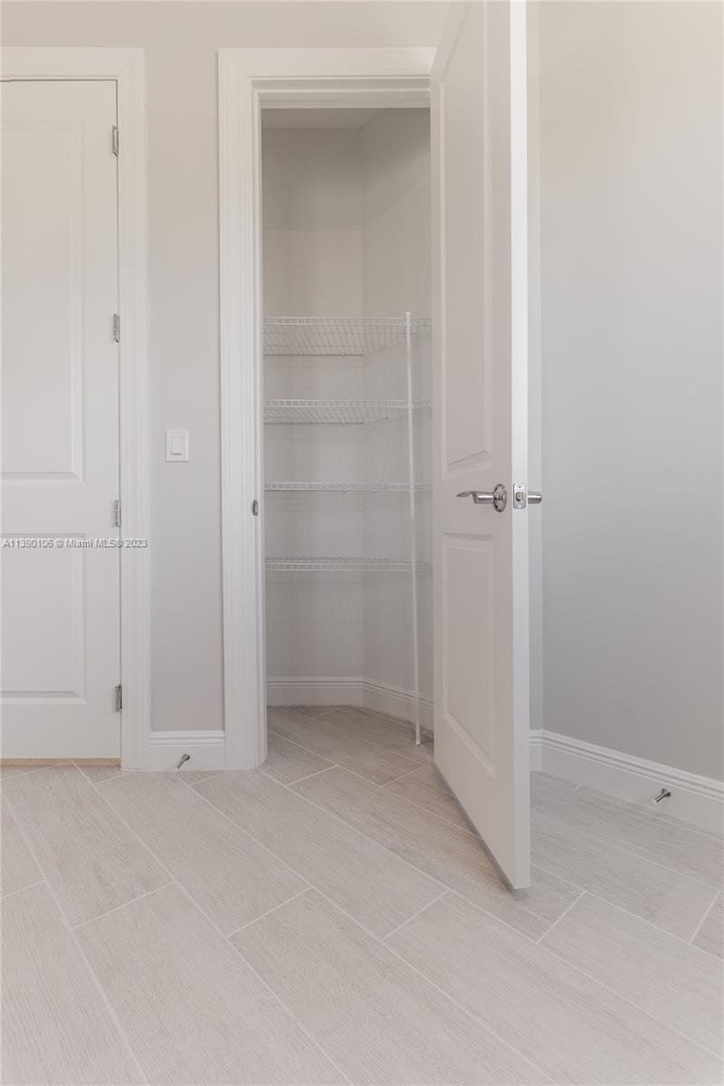 3713 Greenway Dr Unit: 0