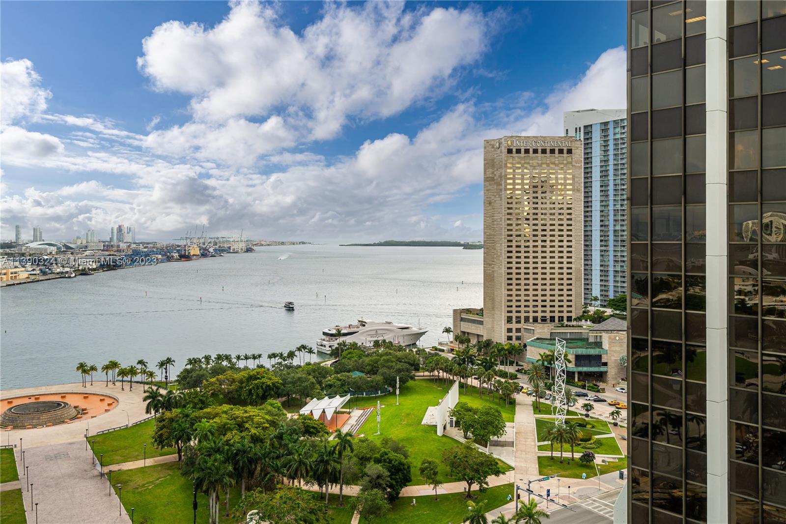 50 Biscayne Blvd Unit: 2011