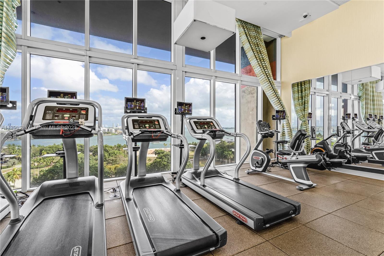 50 Biscayne Blvd Unit: 2011