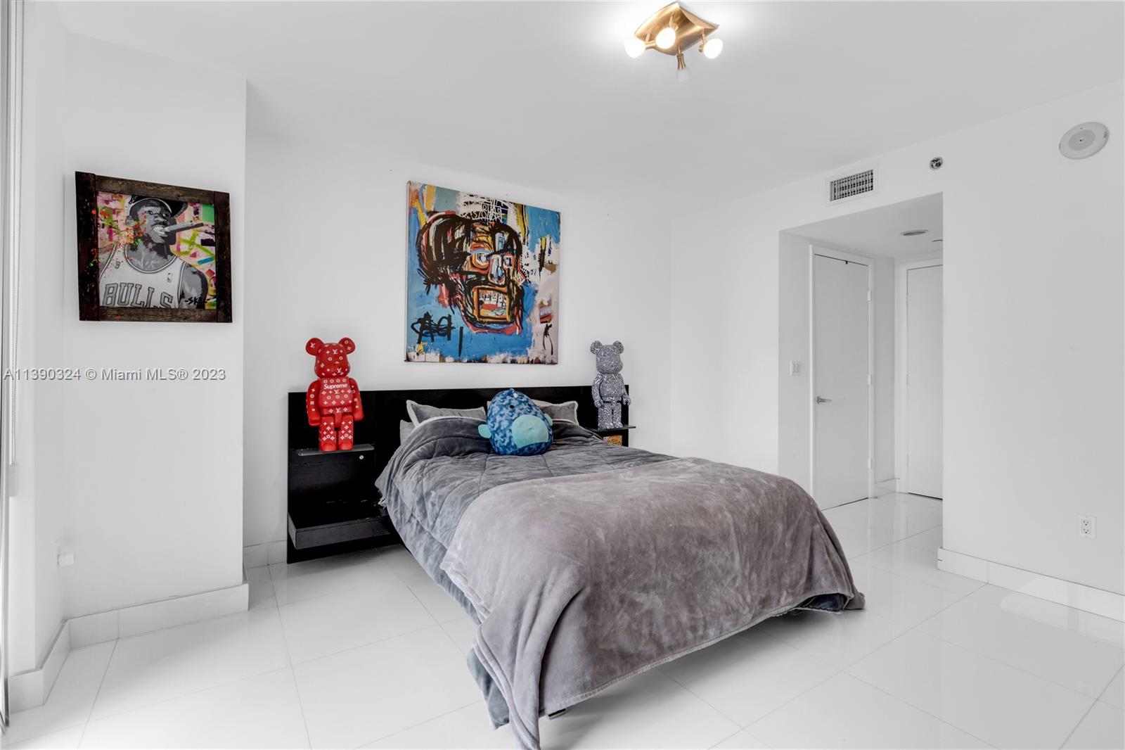 50 Biscayne Blvd Unit: 2011