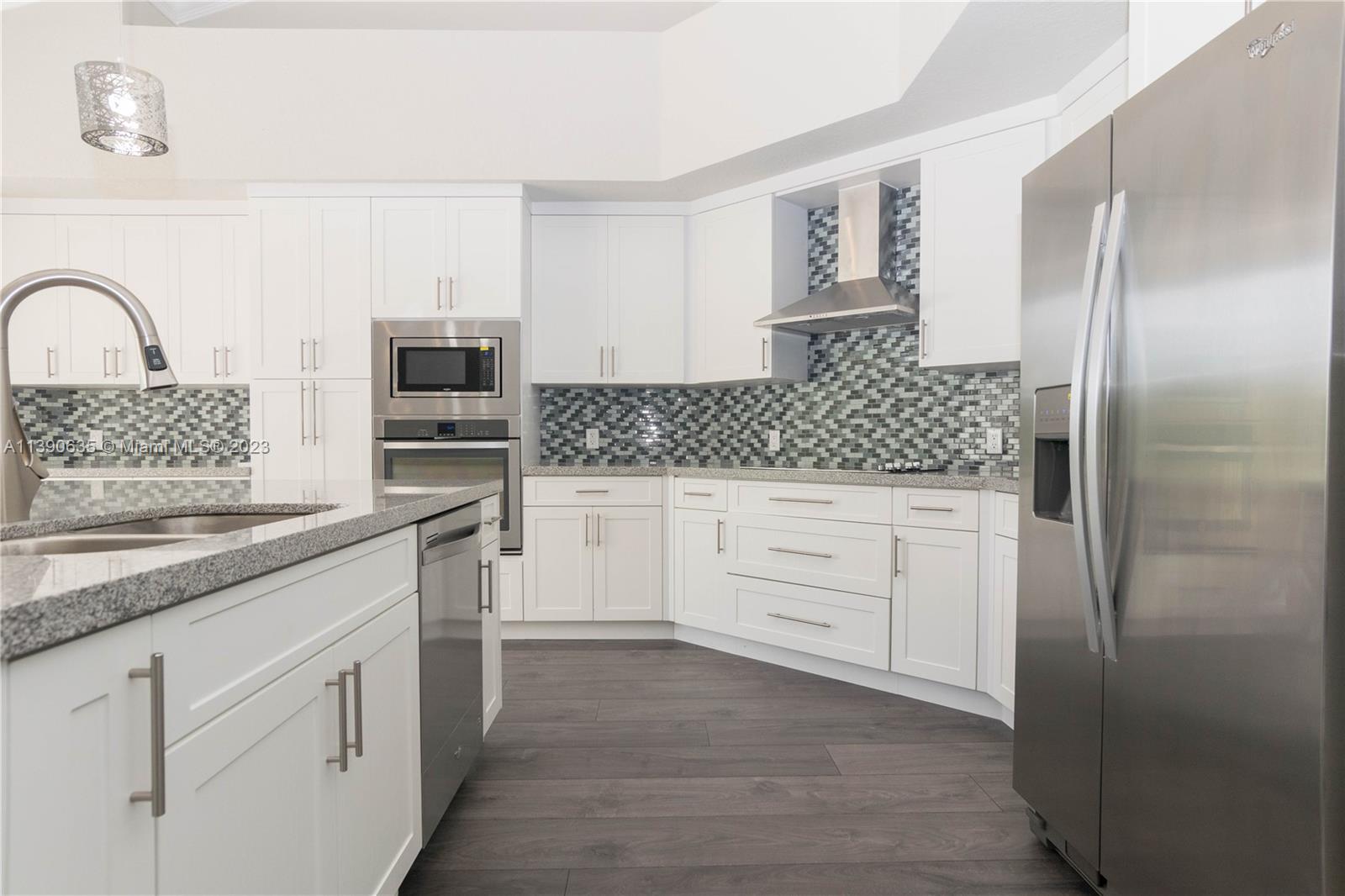 3799 Lancewood Dr Unit: 3799