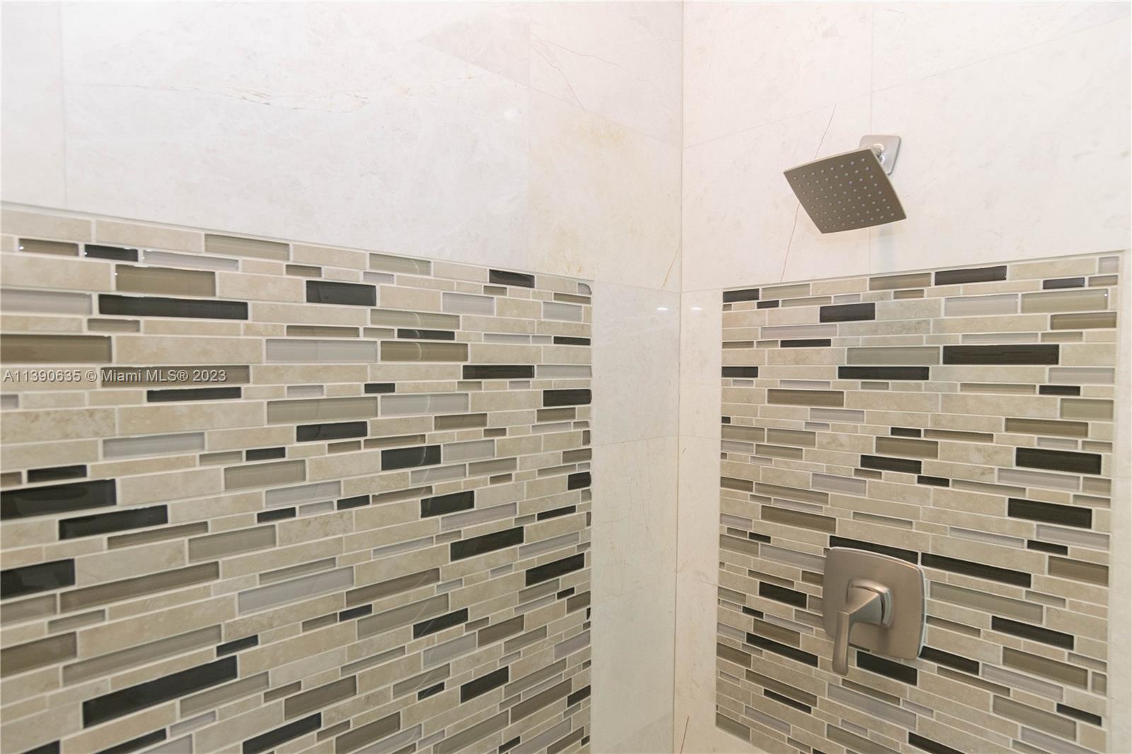 3799 Lancewood Dr Unit: 3799