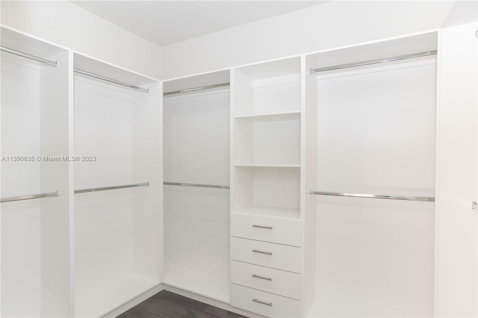 3799 Lancewood Dr Unit: 3799