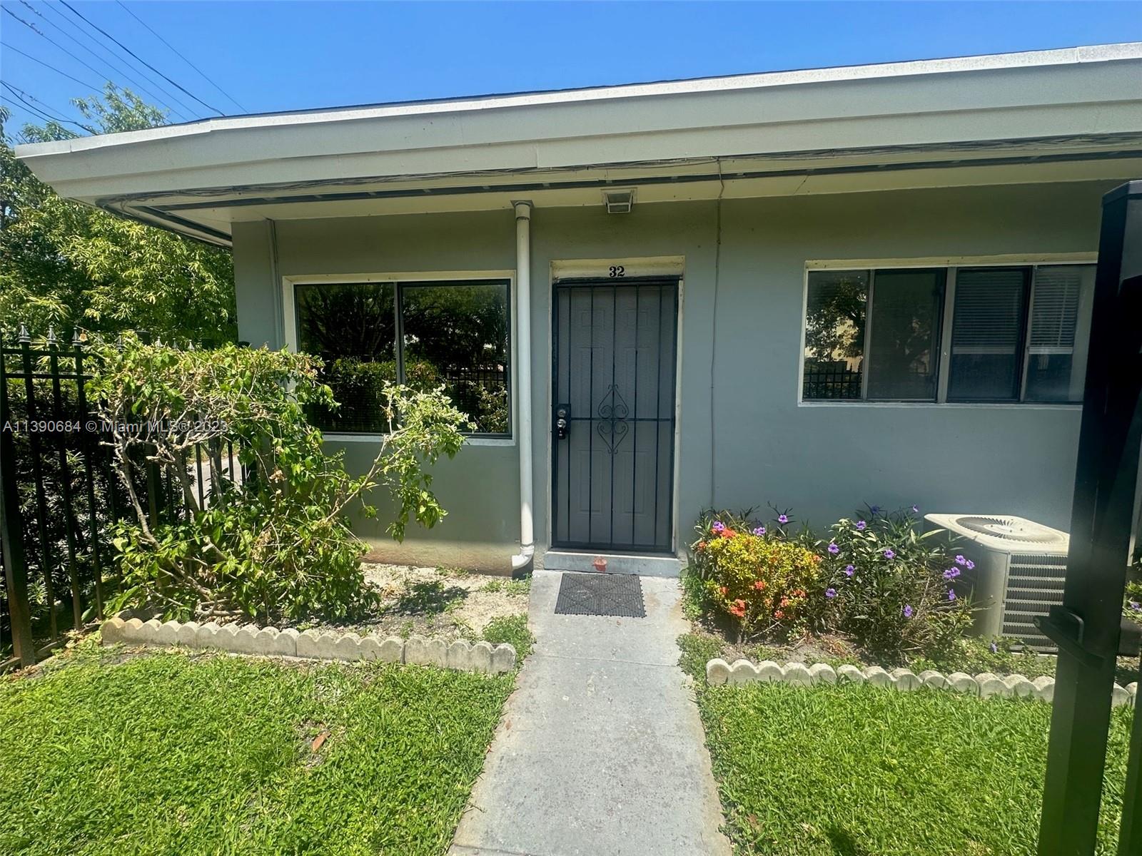 1845 Pembroke Rd Unit: 4-32