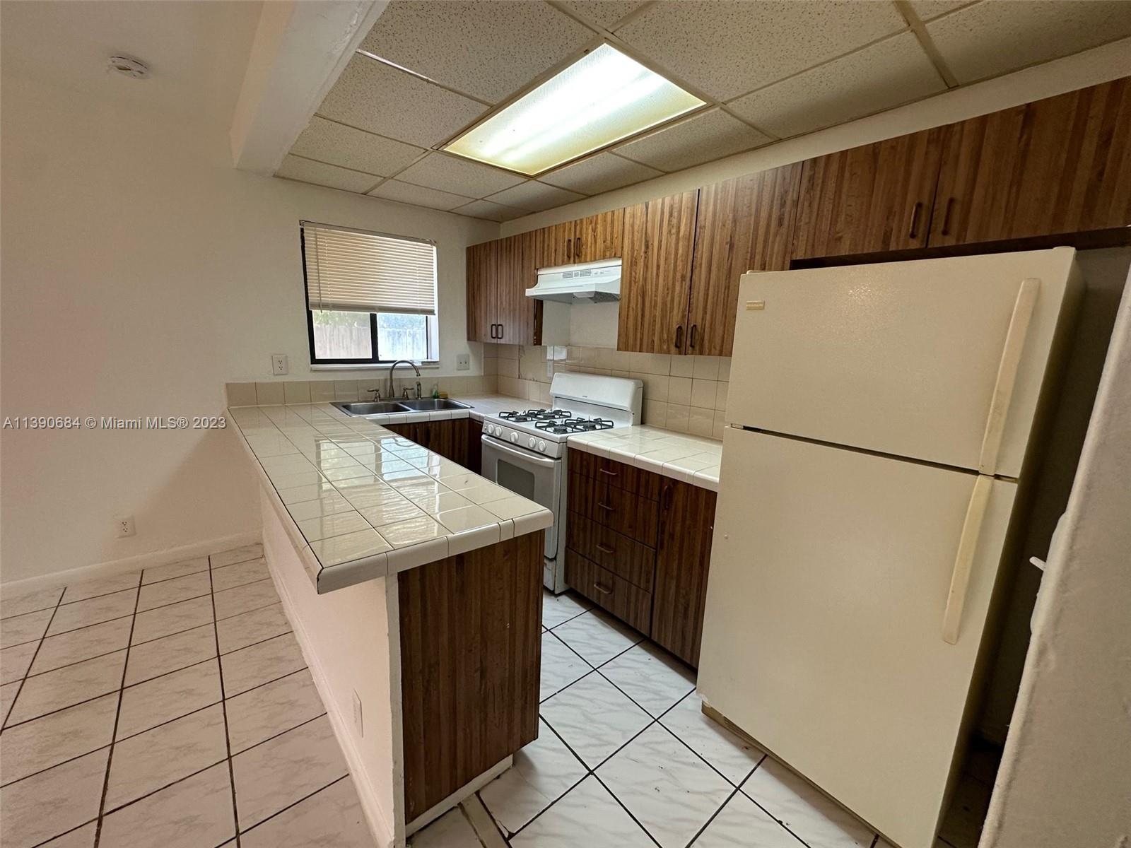 1845 Pembroke Rd Unit: 4-32