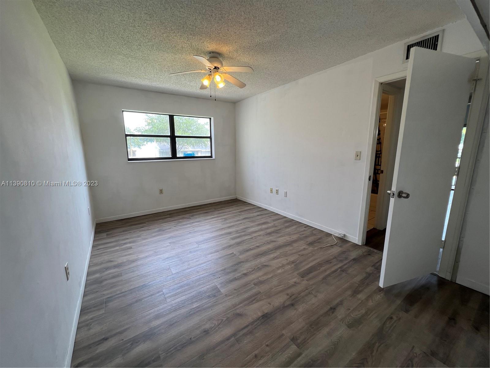 10350 SW 220th St # 254