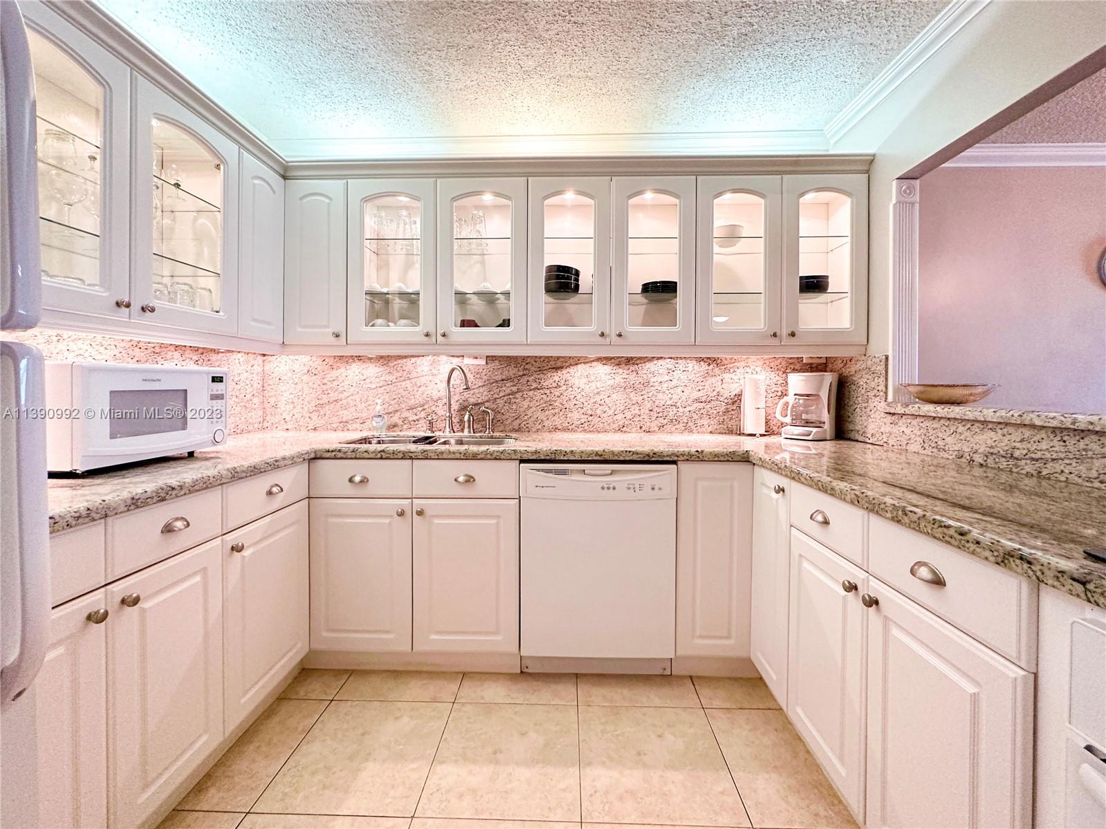 200 Leslie Dr # 505