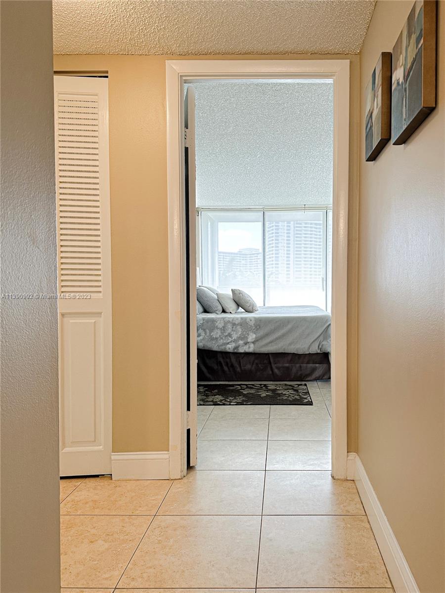200 Leslie Dr # 505