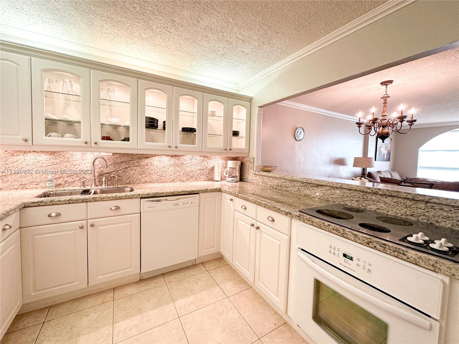 200 Leslie Dr # 505