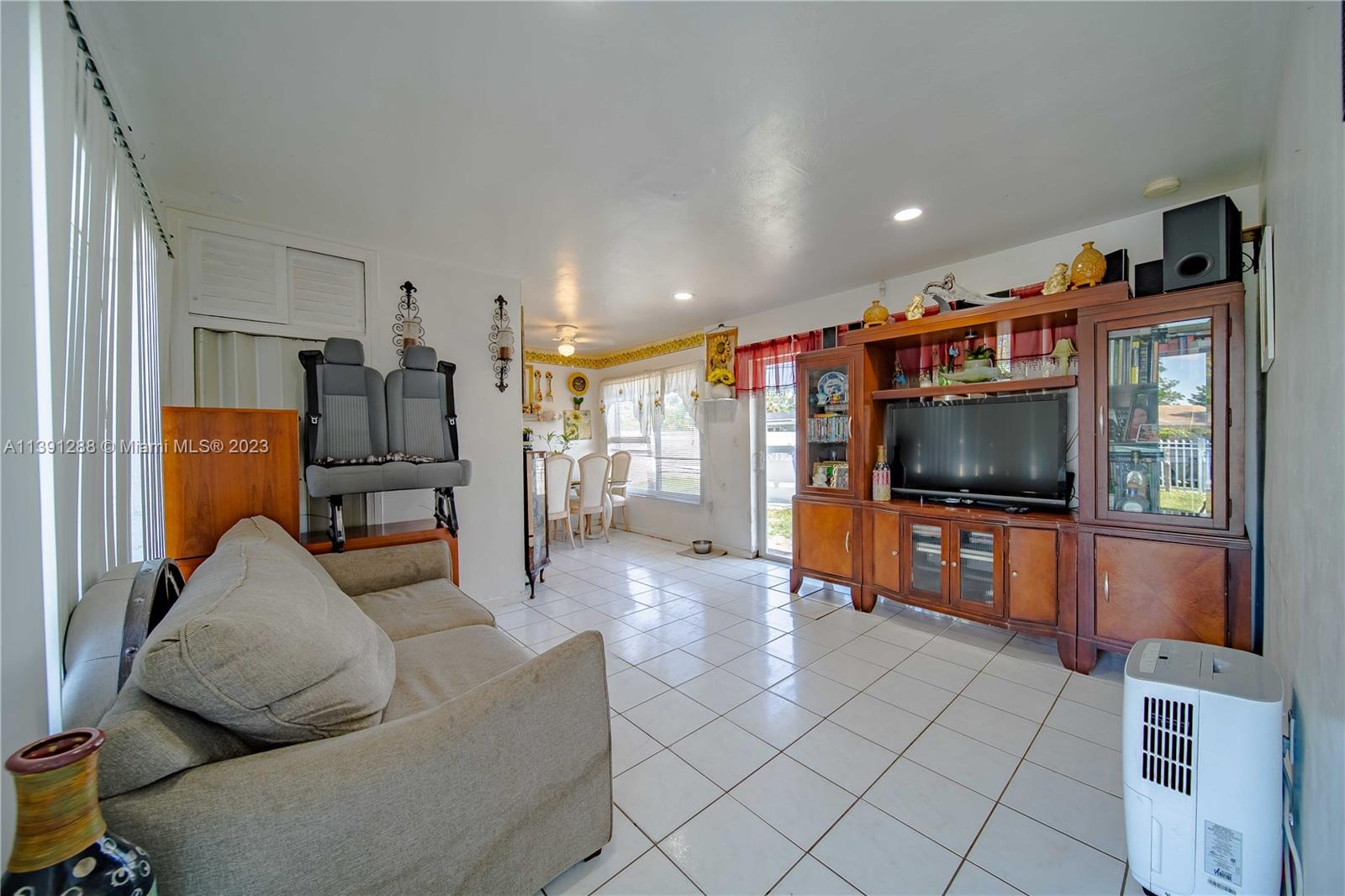 2315 NW 207th St