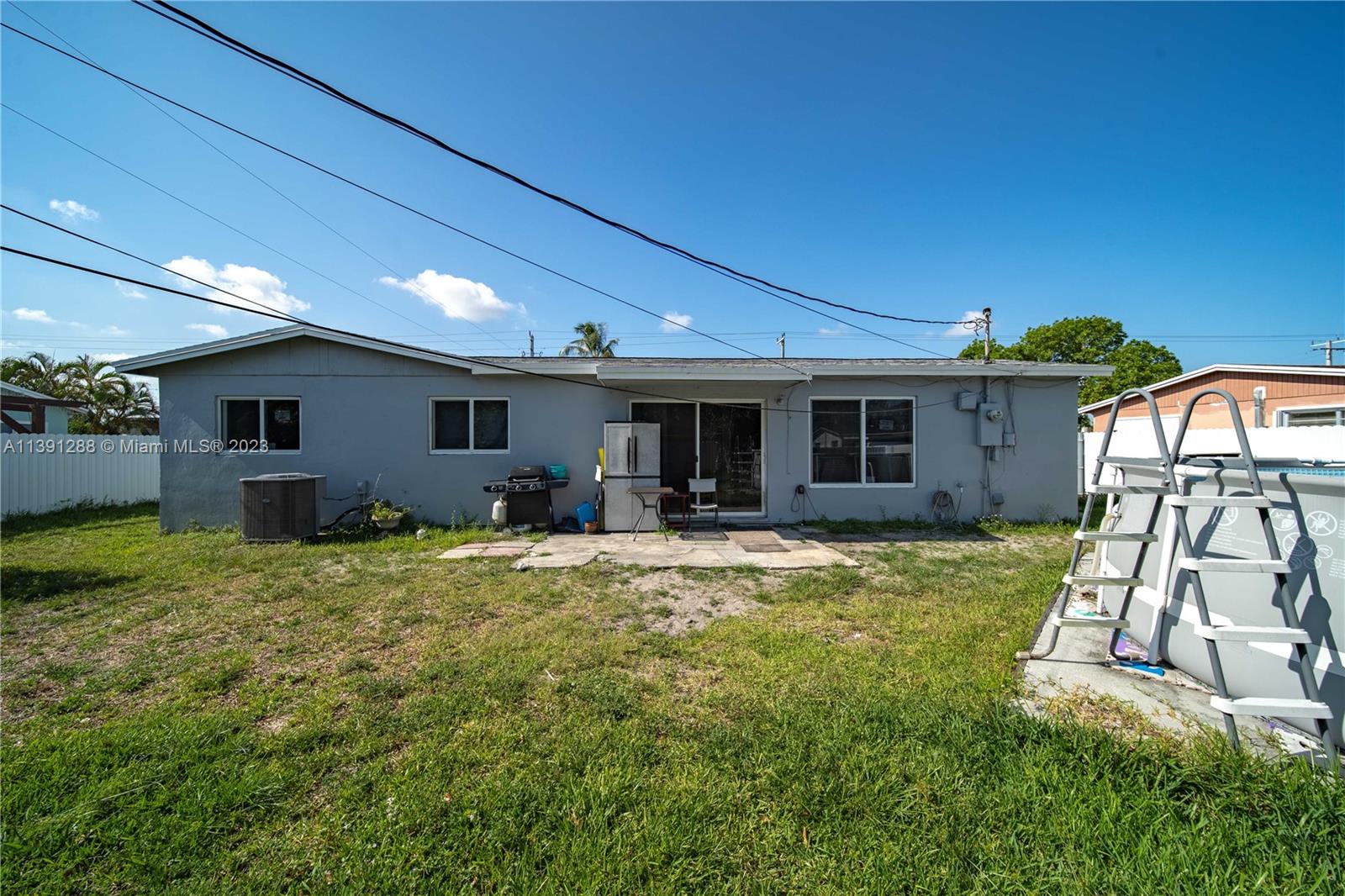 2315 NW 207th St