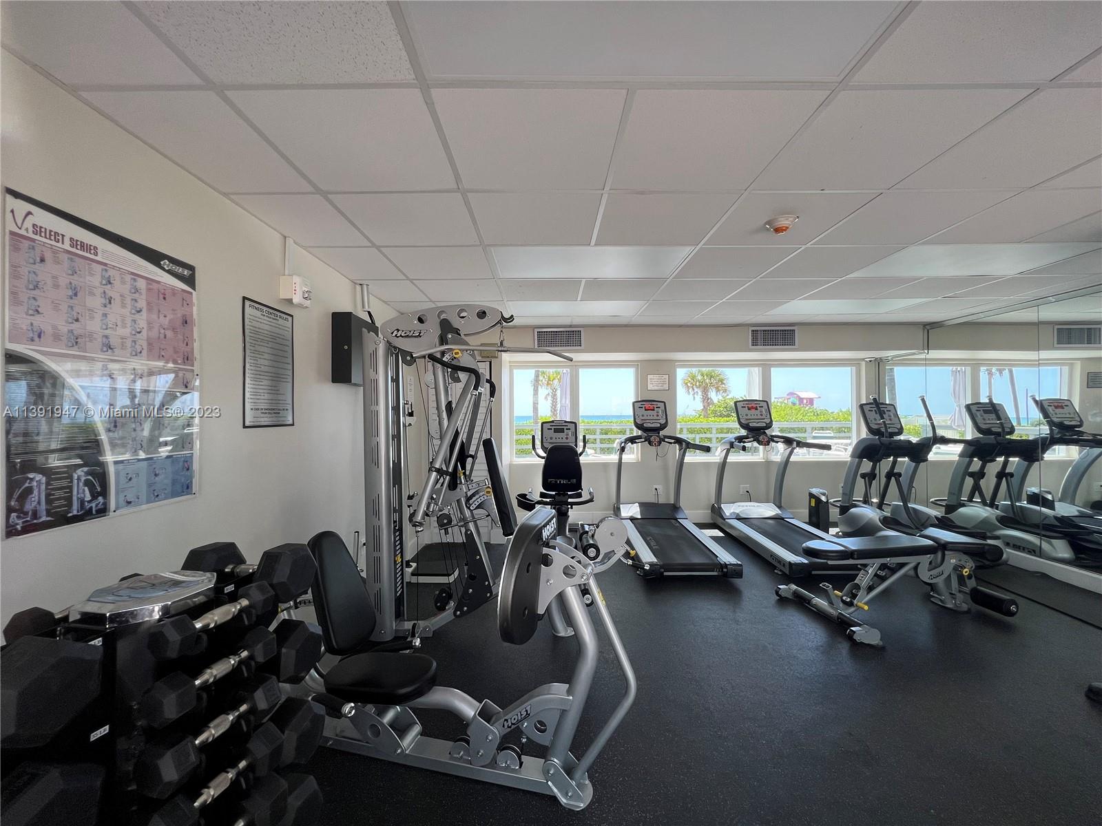 5005 Collins Ave # 1023