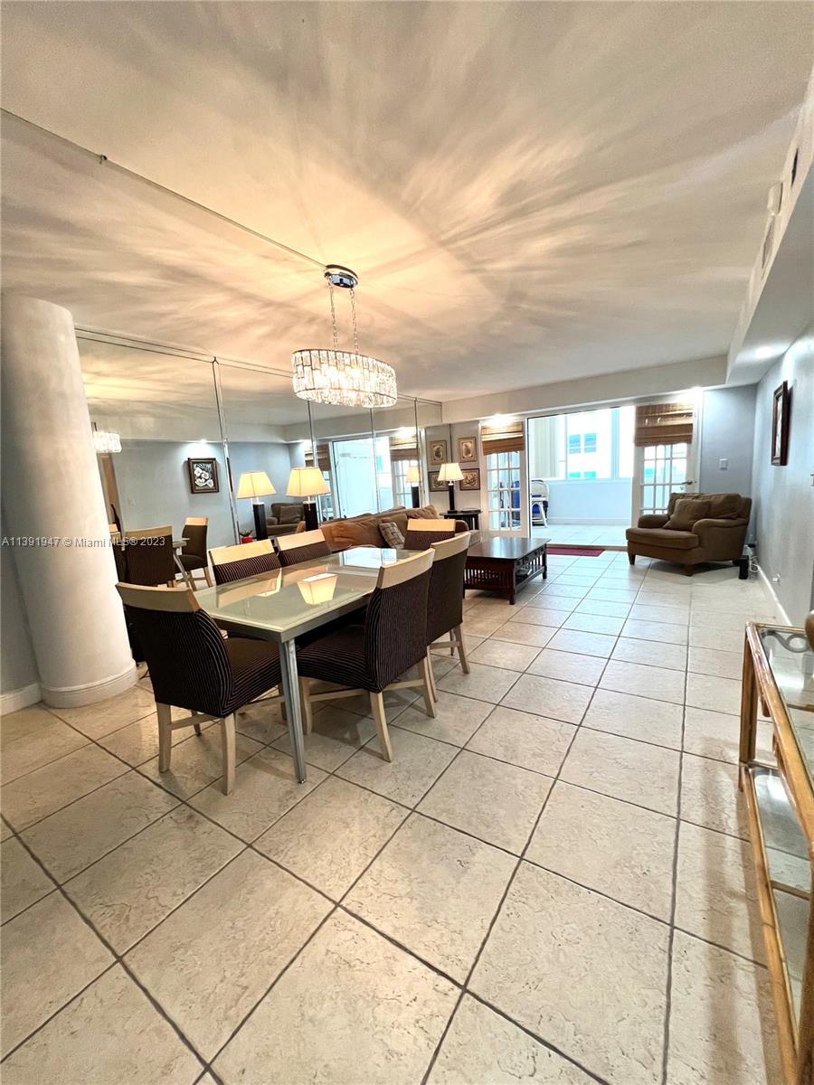 5005 Collins Ave # 1023