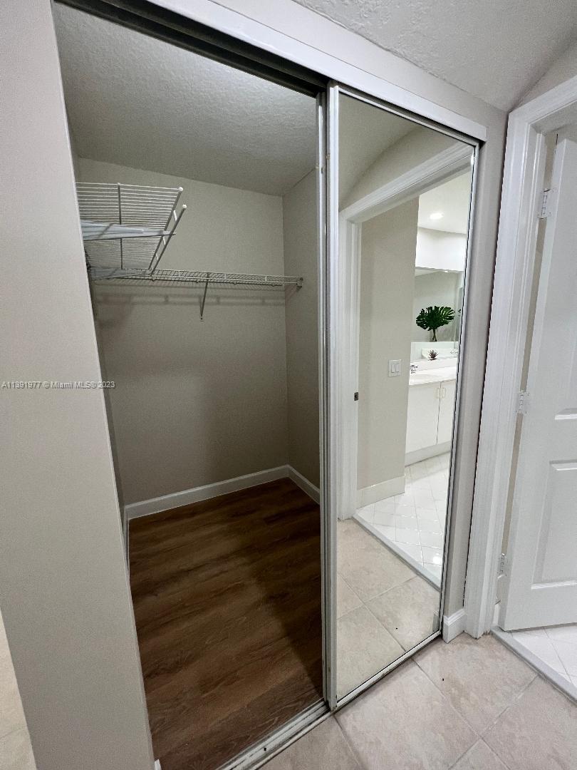 11190 NW 73rd Ter Unit: 11190