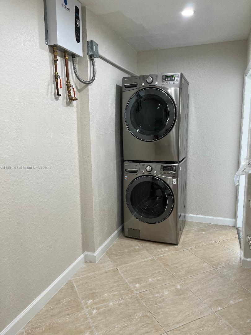 11190 NW 73rd Ter Unit: 11190