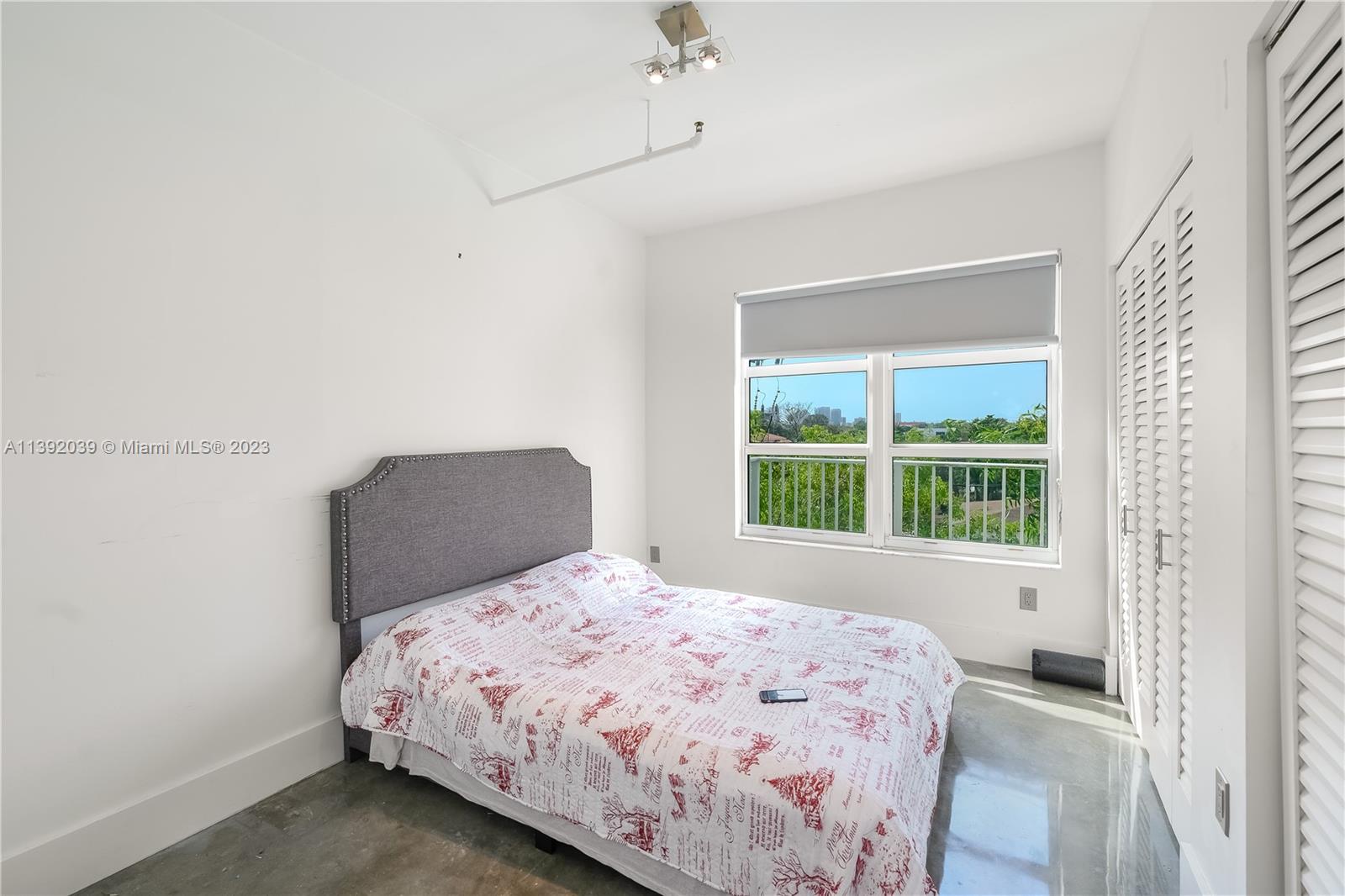 3180 SW 22nd Ter Unit: TLL3