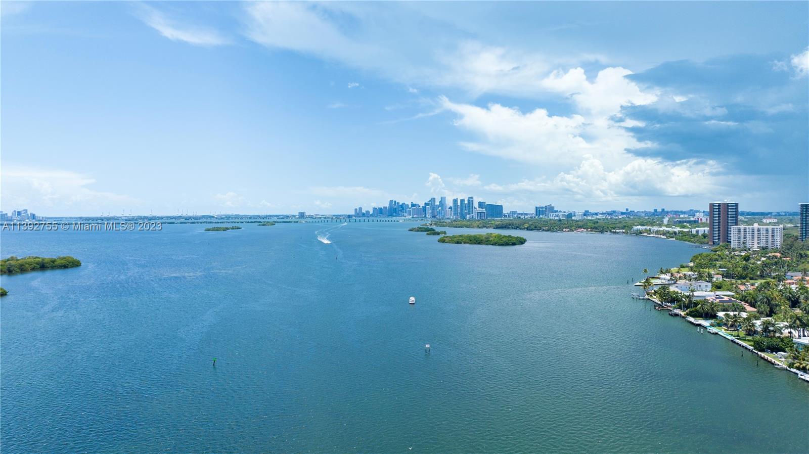 7751 NE Bayshore Ct # 3A