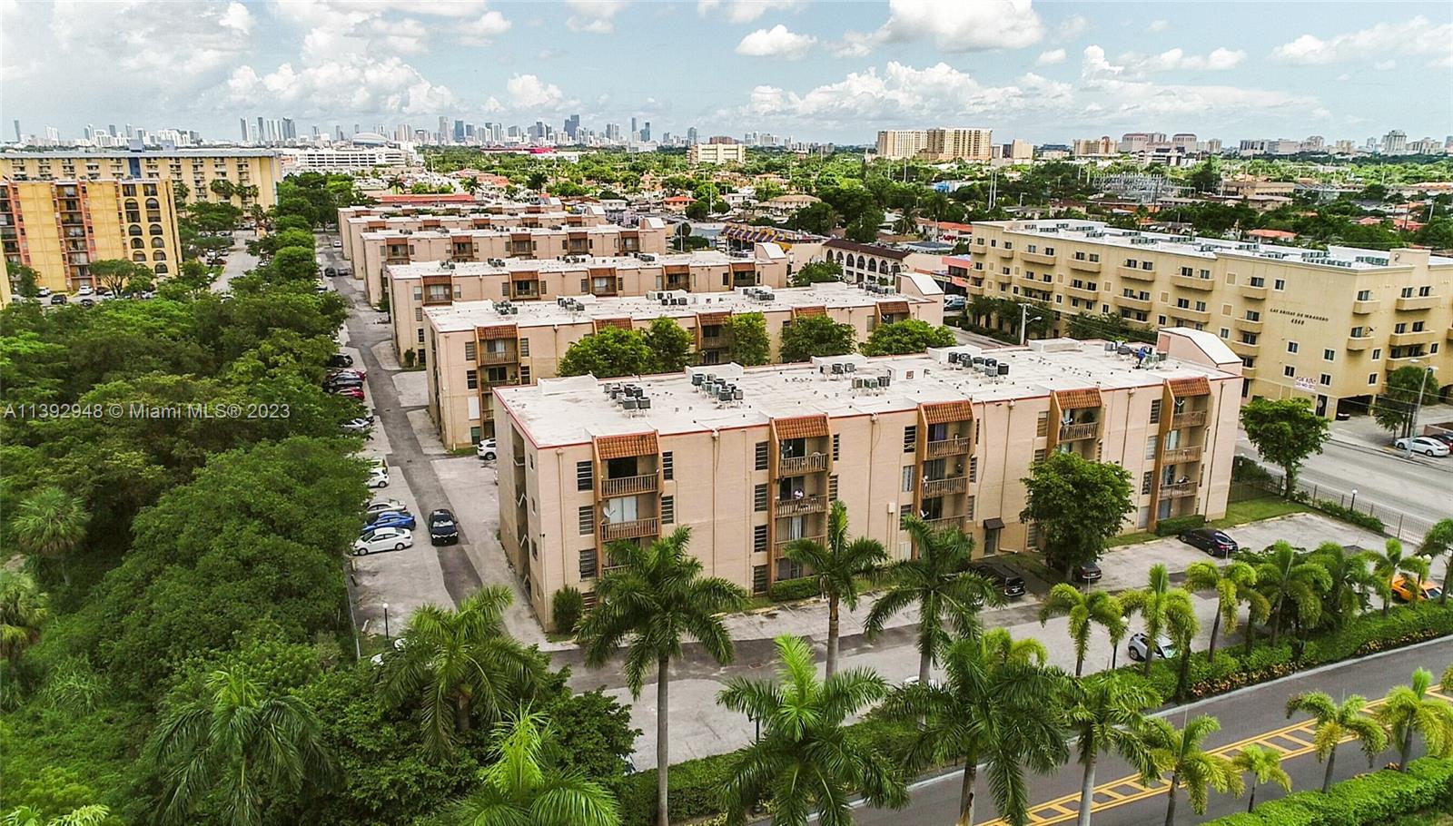4855 NW 7th St Unit: 206-6