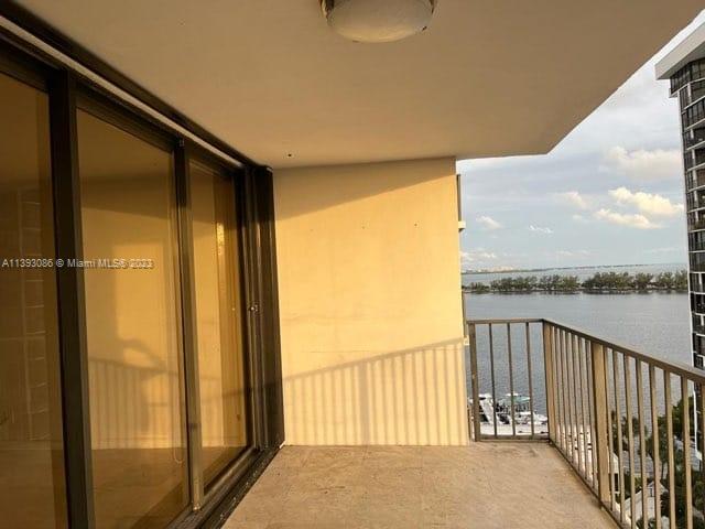 1915 Brickell Ave # C1409
