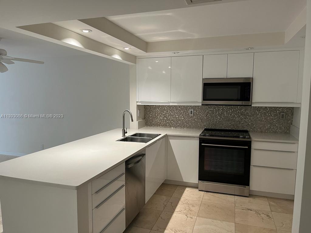 1915 Brickell Ave # C1409
