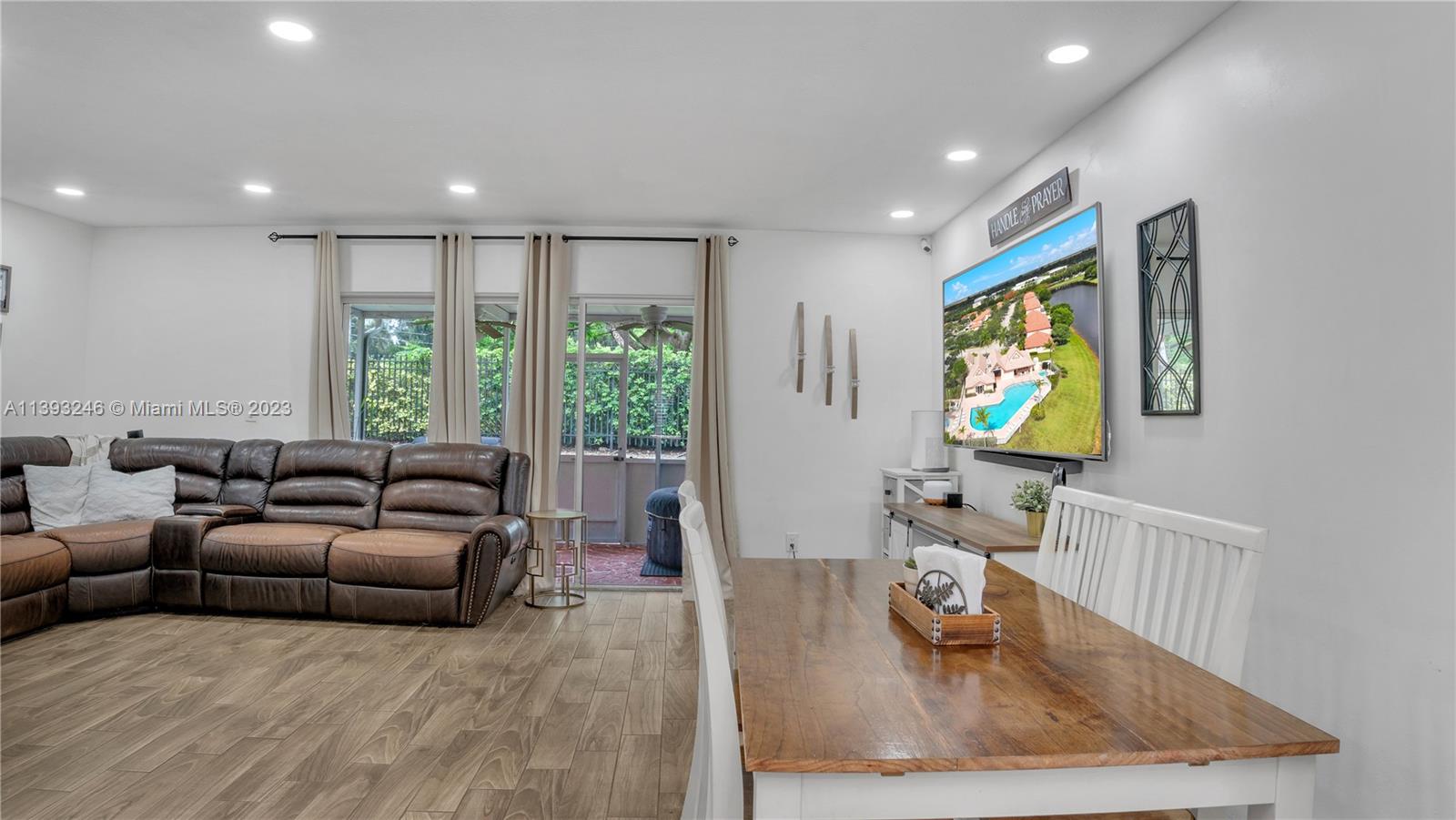 20866 NW 1st St Unit: 20866