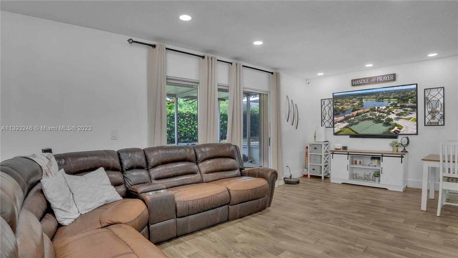 20866 NW 1st St Unit: 20866