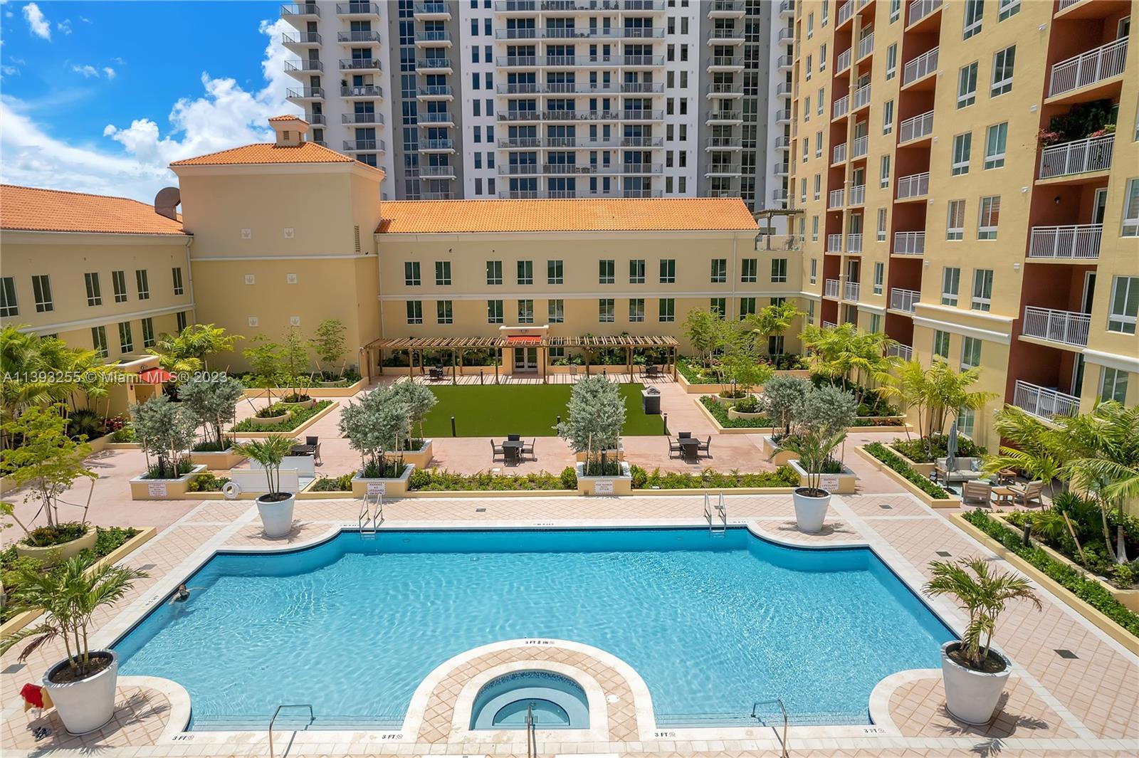 7350 SW 89th St Unit: 709S