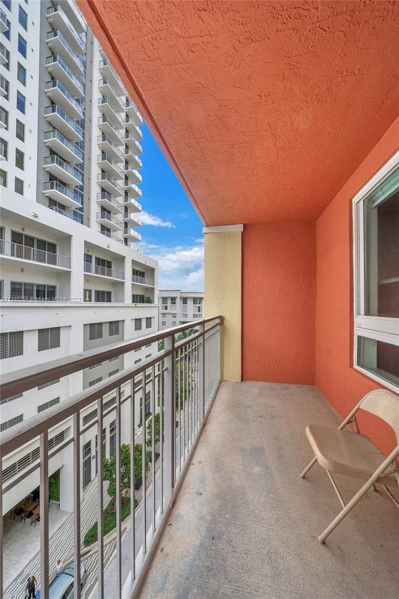 7350 SW 89th St Unit: 709S