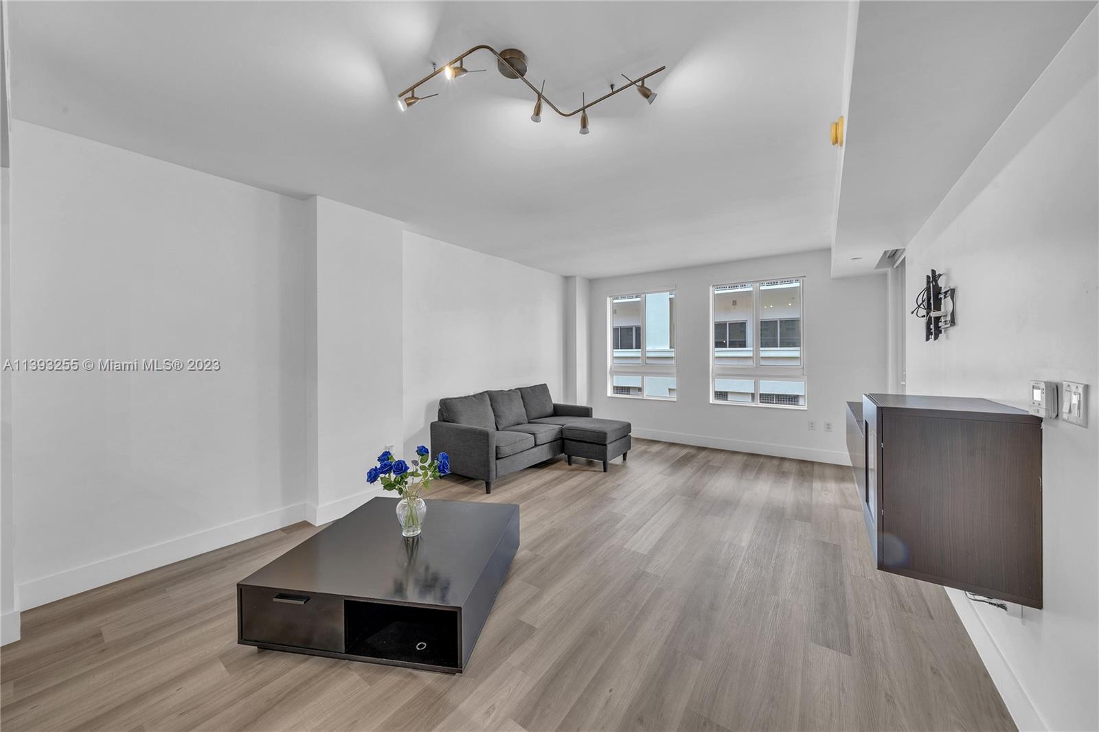 7350 SW 89th St Unit: 709S