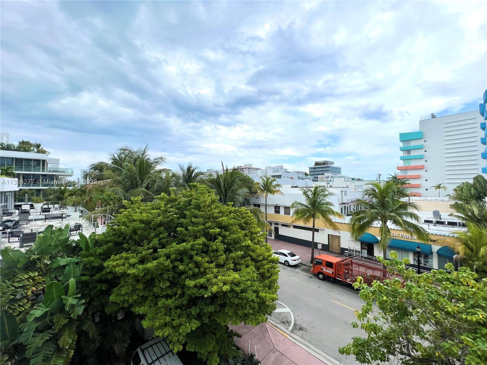 240 Collins Ave # 4B