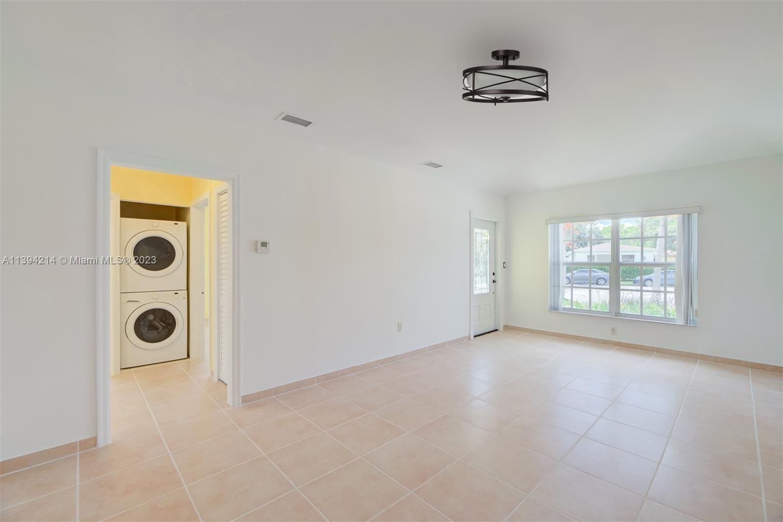 2315 SW 26th Ter
