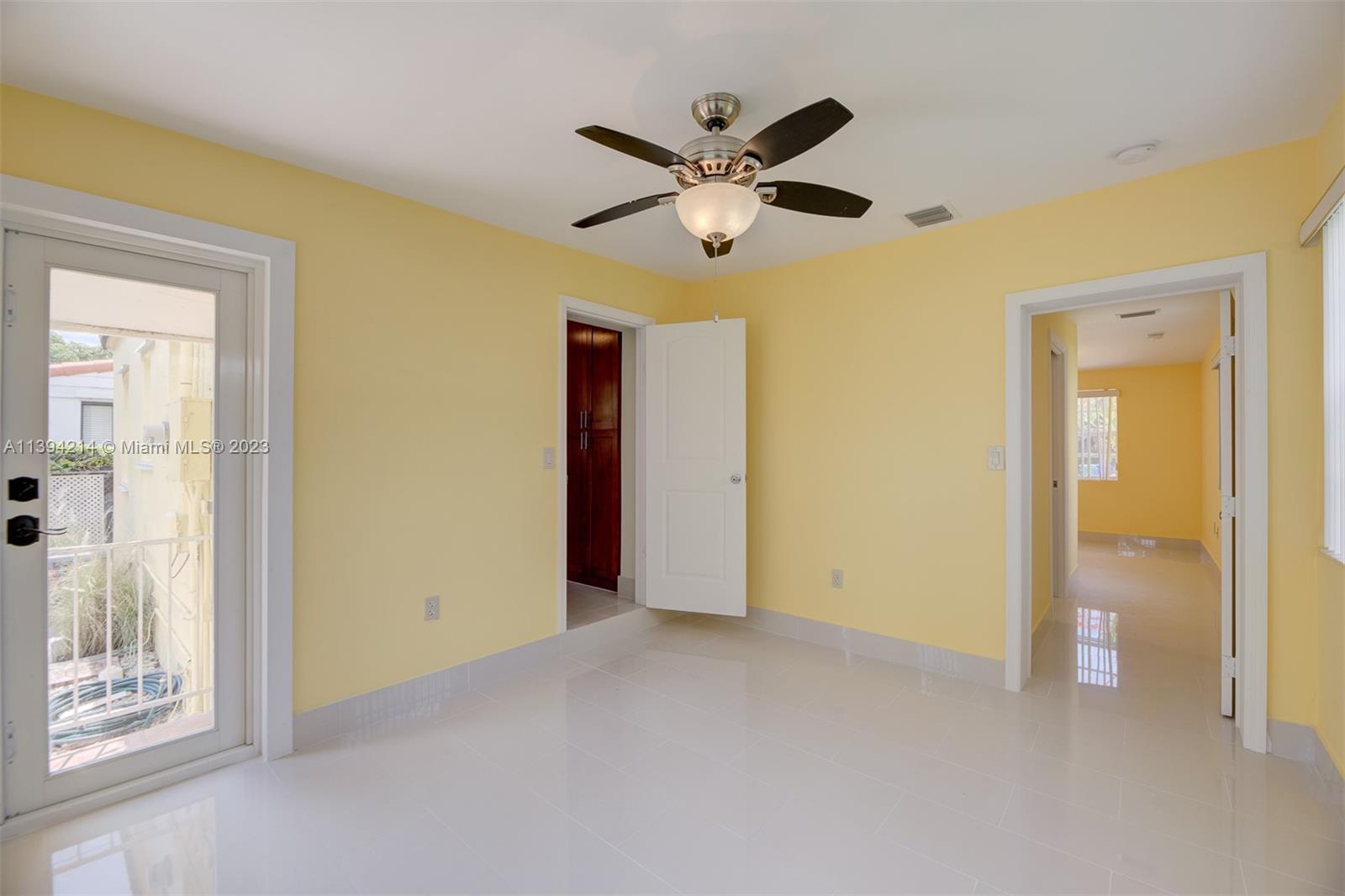 2315 SW 26th Ter