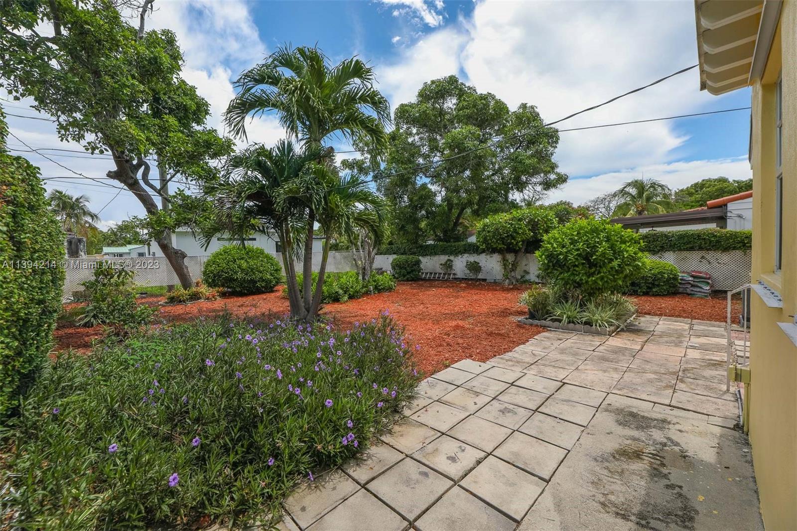 2315 SW 26th Ter