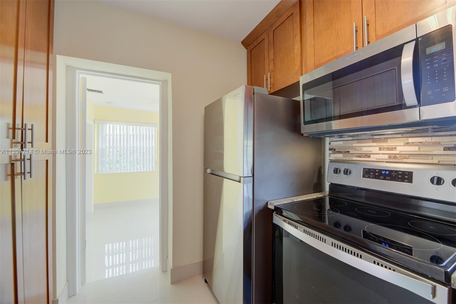 2315 SW 26th Ter