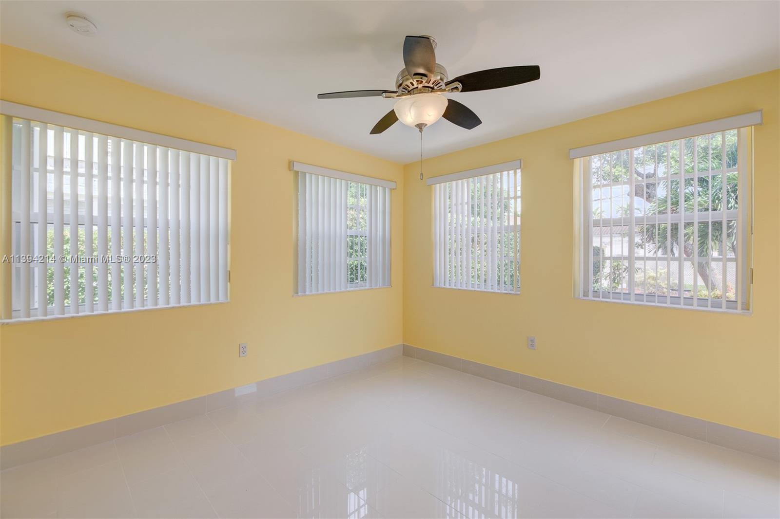 2315 SW 26th Ter