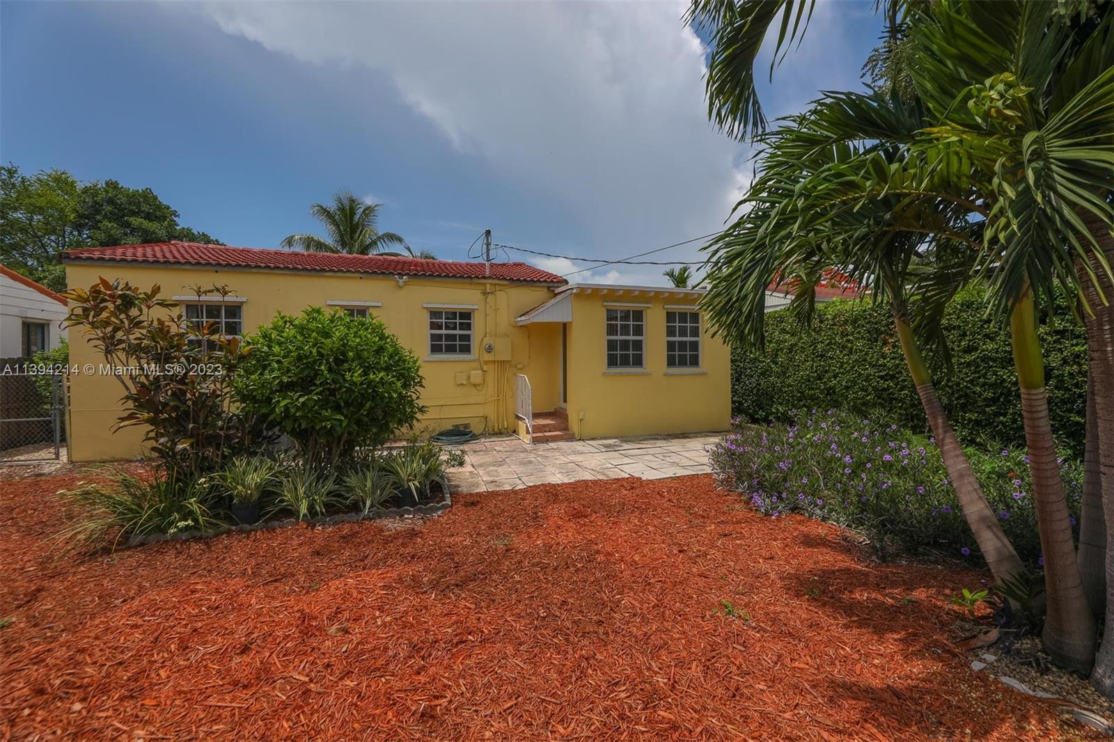 2315 SW 26th Ter