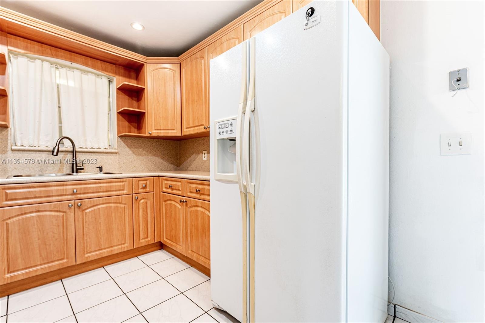 3225 SW 94th Ave