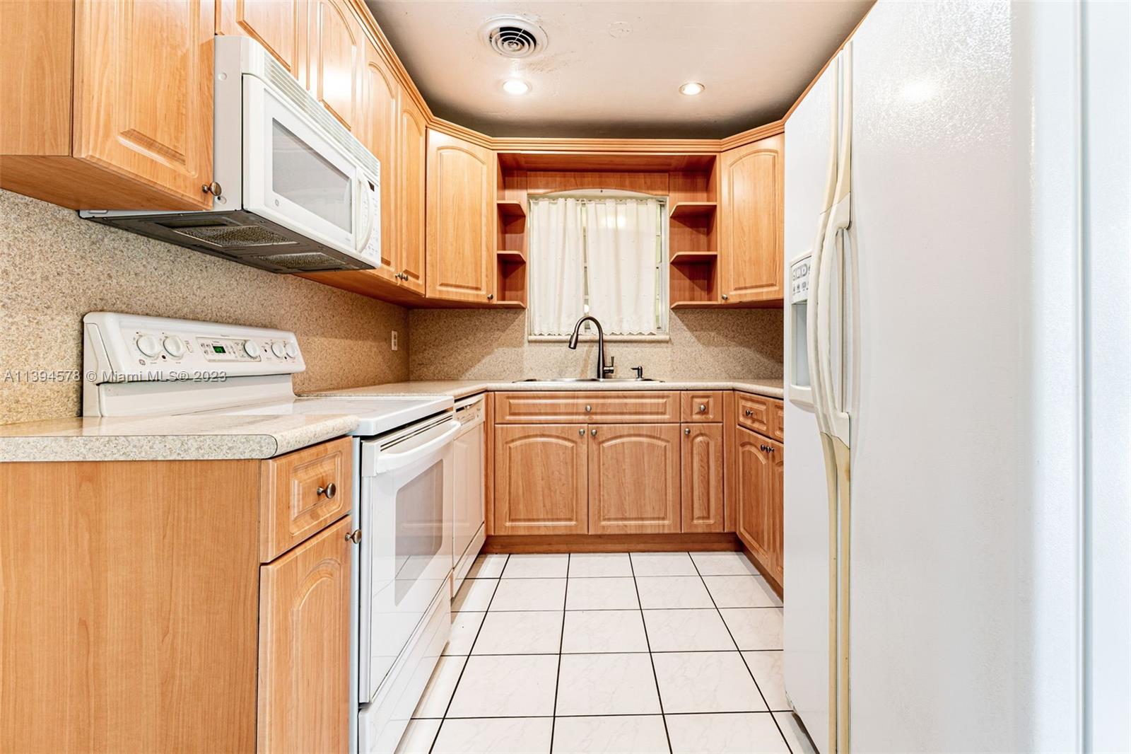 3225 SW 94th Ave