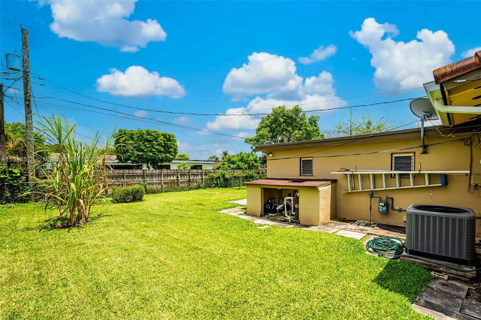 3225 SW 94th Ave
