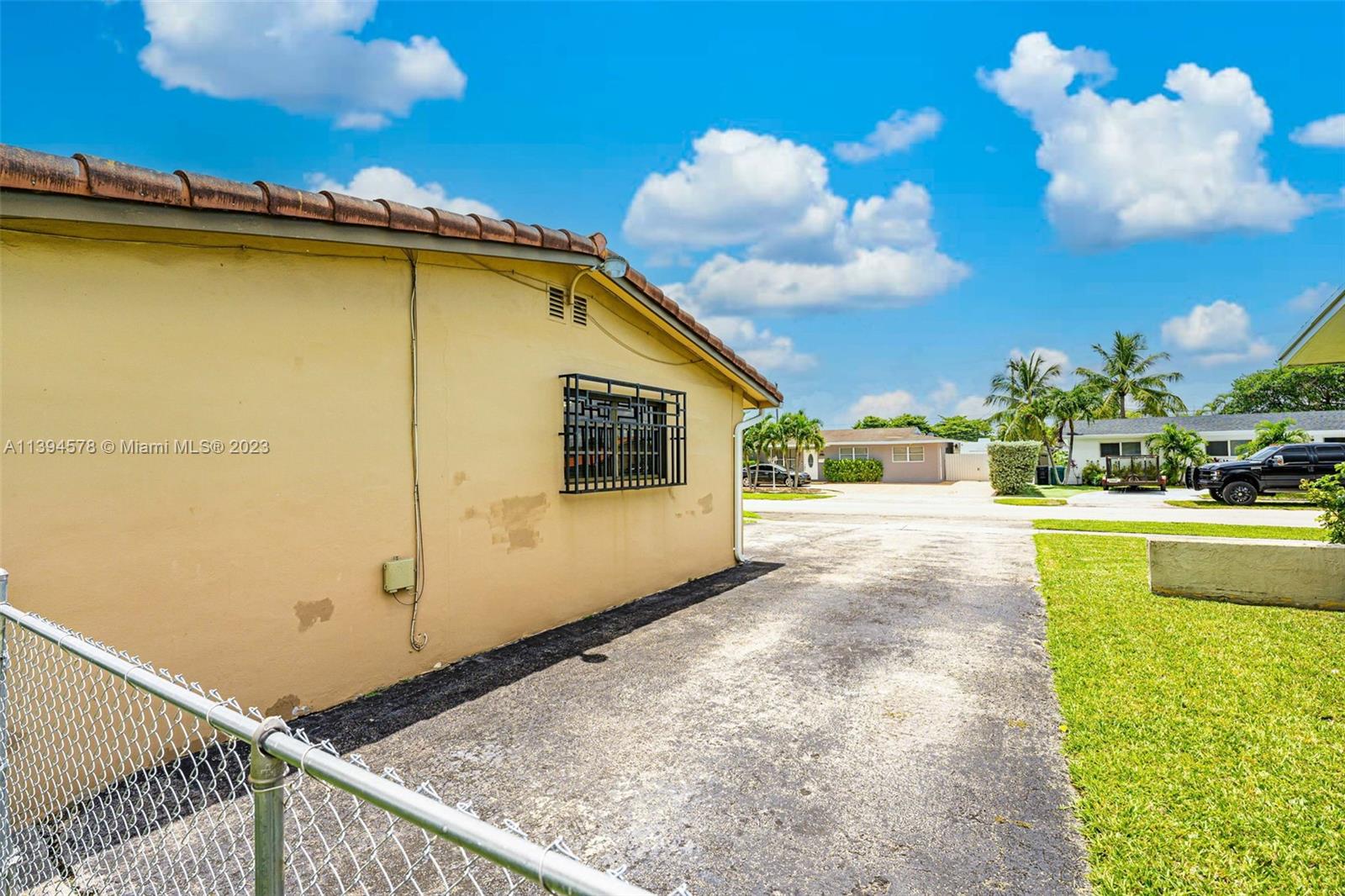 3225 SW 94th Ave