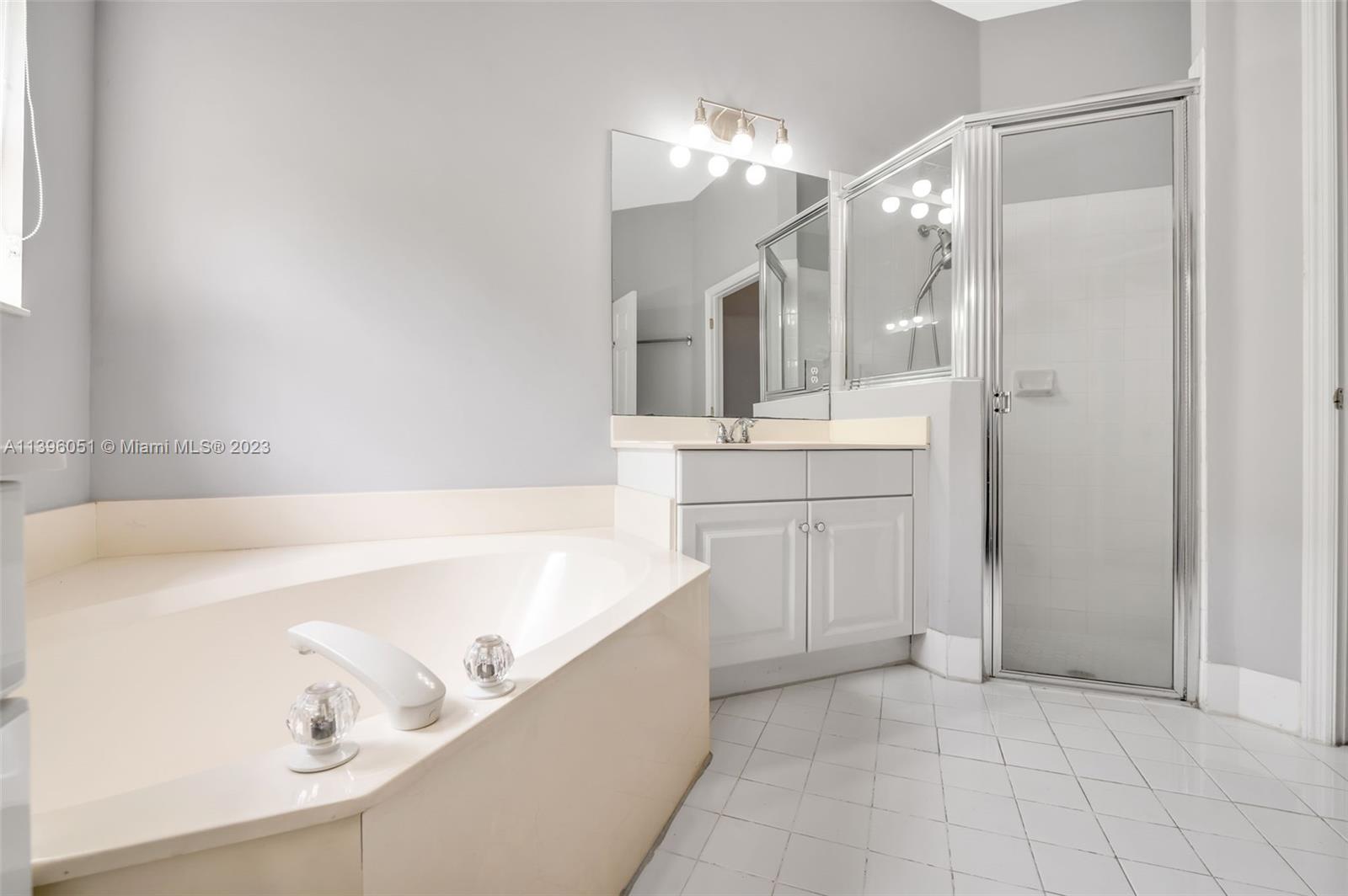 16510 Diamond Pl Unit: 16510