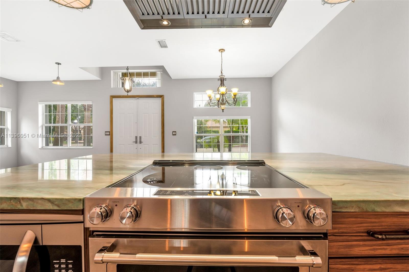16510 Diamond Pl Unit: 16510